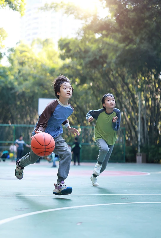 幼儿篮球训练内容与要求有哪些?_0