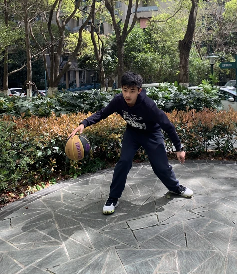 有哪些篮球战术训练的应用程序可以帮助我进步?_2